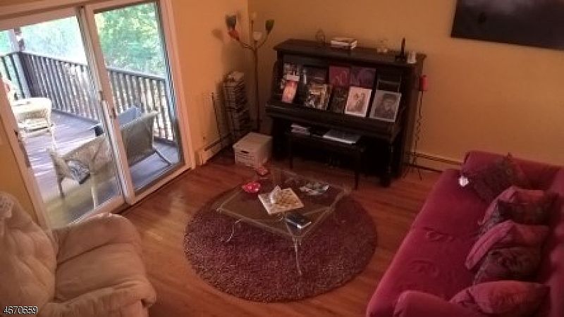 1st image of 42 Harriet St