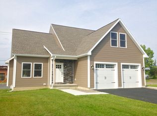 23 Newland Rd, Stillwater, NY 12170