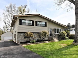 89 Upland Dr, Churchville, PA 18966