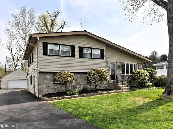 89 Upland Dr, Churchville, PA 18966