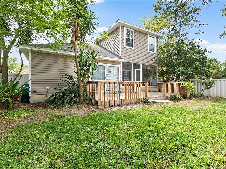 1065 Theodore Ave — Photo 24