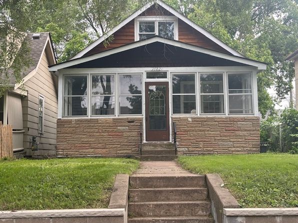 1082 Lafond Ave