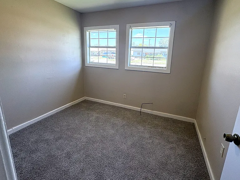 1117 Seneca Ln — Photo 9