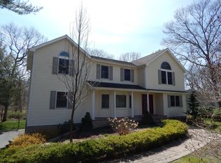 34 Lower Cross, Shoreham, NY 11786