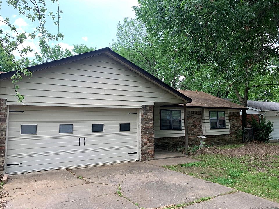 1st image of 1418 N Chambers Ter