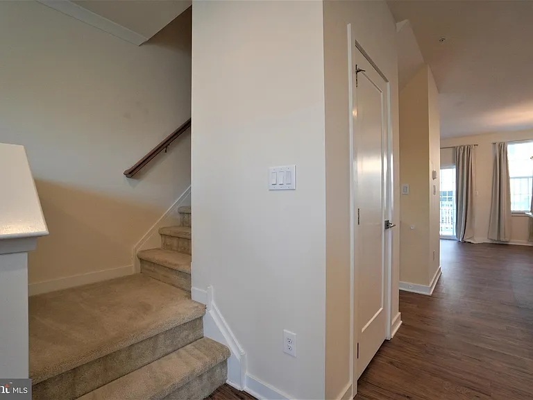 6 Manchester Dr — Photo 20
