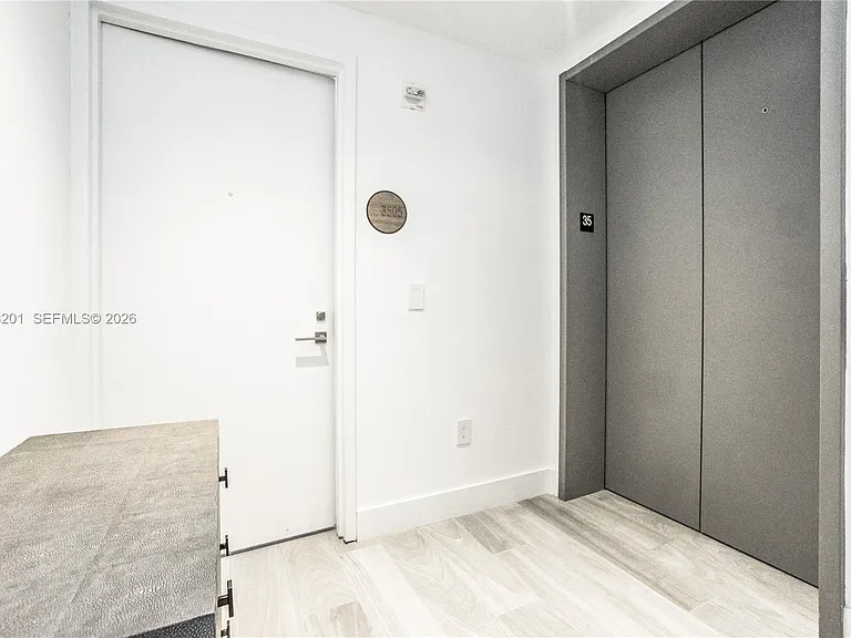 650 NE 32nd St #3505 — Photo 20