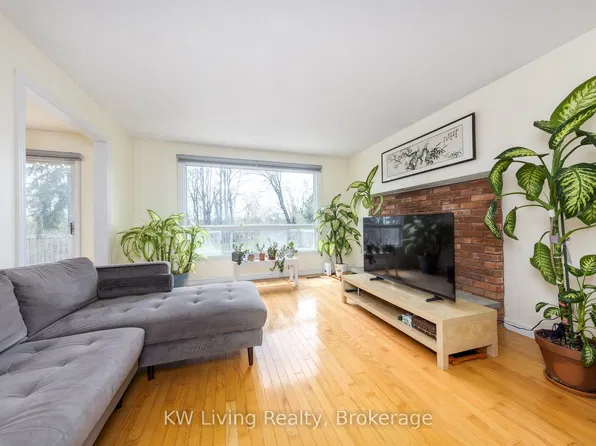 833 Fairbairn St, Peterborough, ON K9H 6B9