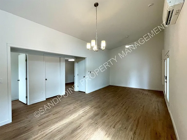 1608 Cedar St #1 — Photo 15