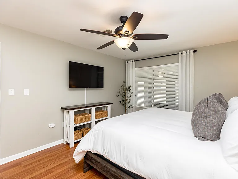 243 Leisure Lake Dr — Photo 9
