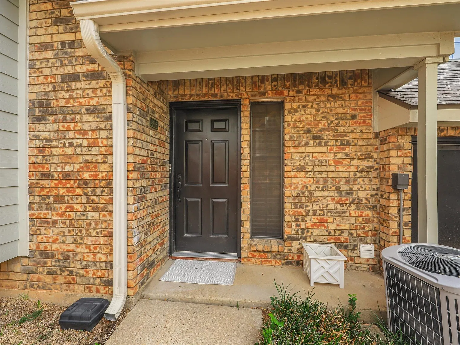 2 bed, 2.0 bath, 1254 sqft, $2,100 — Photo 3