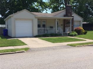19 Gainer Ave, North Providence, RI 02911