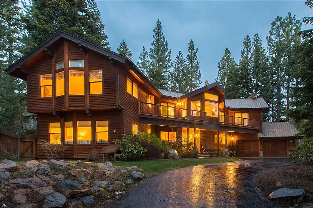 599 Lucille Dr photo 1