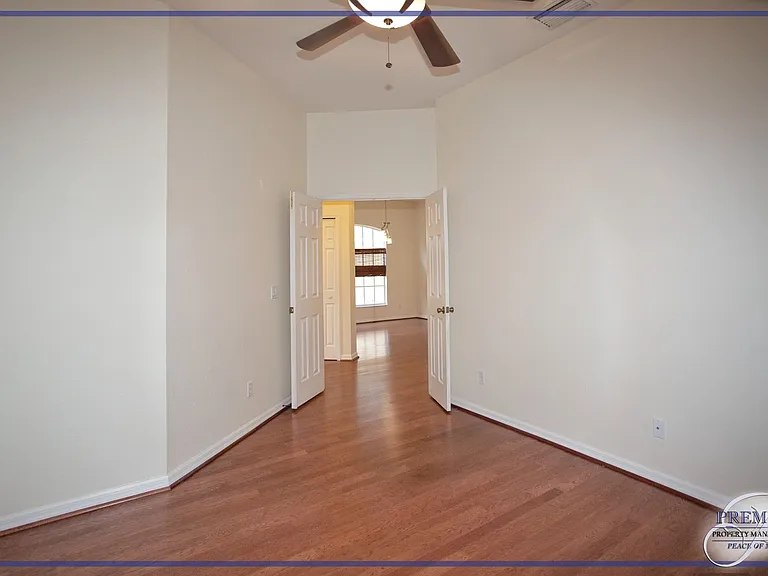 3555 Poinsettia Ave — Photo 22