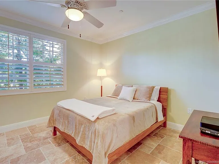 1528 NE Outrigger Landings Dr #208 — Photo 39