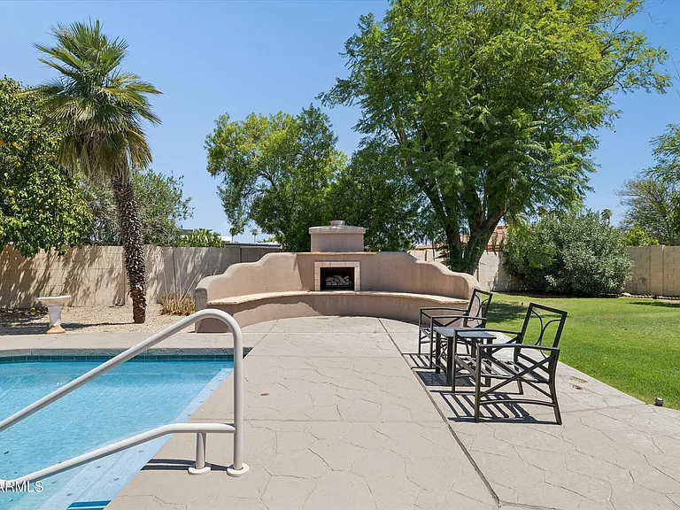 3526 E Sahuaro Dr — Photo 38