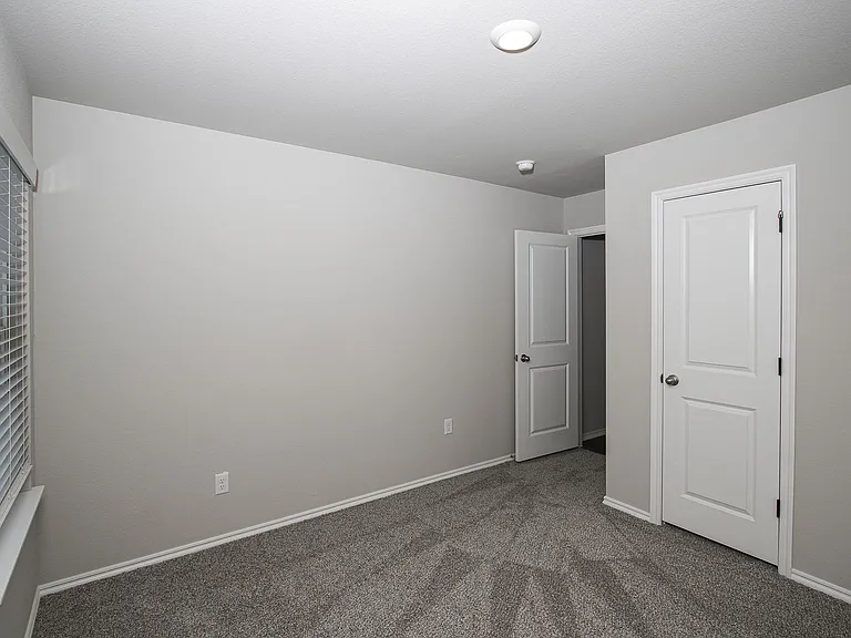 606 Comanche Dr — Photo 20