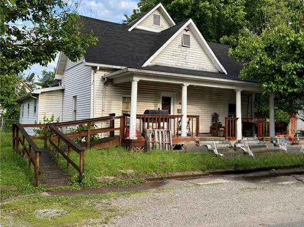 140 N Meridian Street, Scottsburg, IN 47170