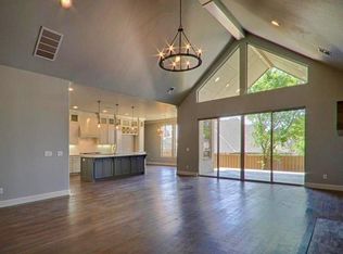 3217 Lavender Ln, Edmond, OK 73012