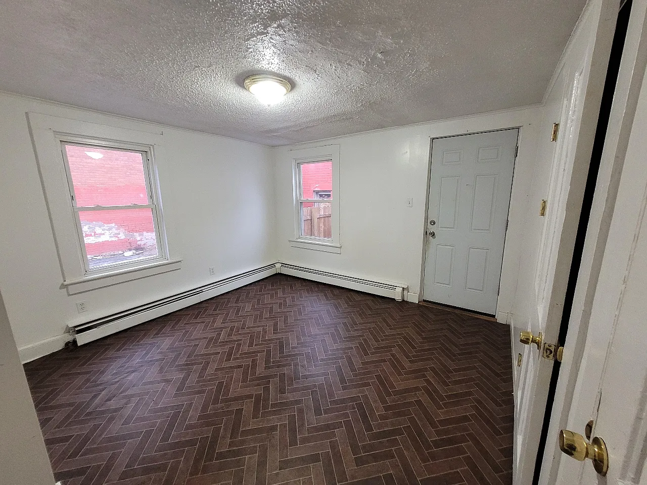 5 bed, $2,850 — Photo 4