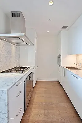 Rented by Christie's International Real Estate Group, LLC | media 49