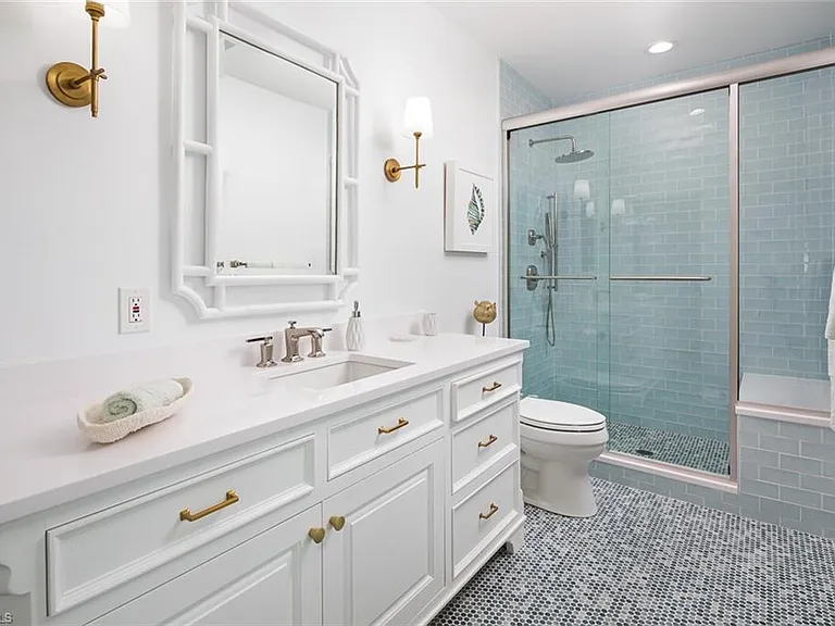 2595 Half Moon Walk — Photo 29