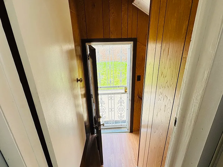 4925 S Leamington Ave — Photo 15
