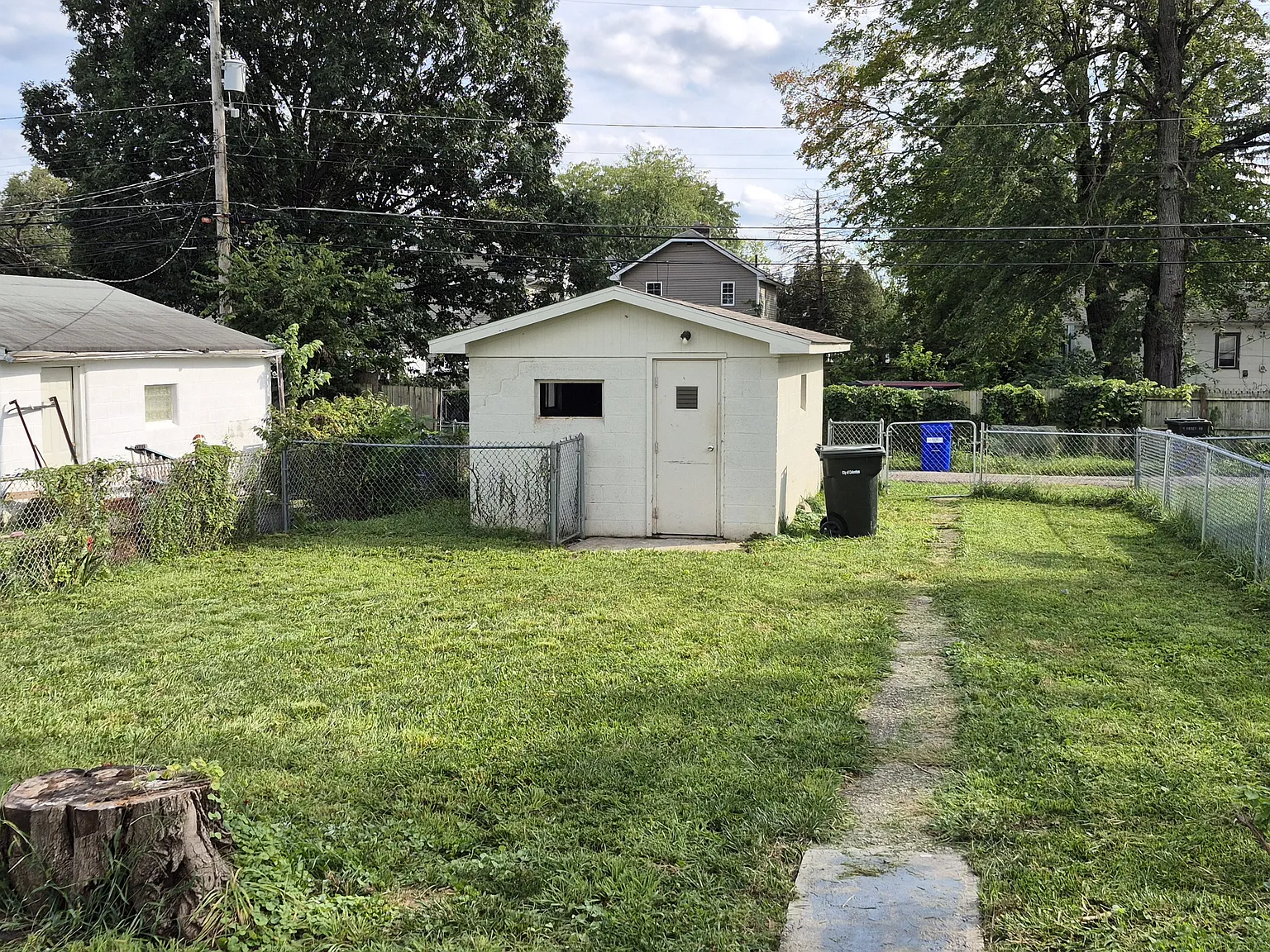 2 bed, 784 sqft, $1,850 — Photo 2