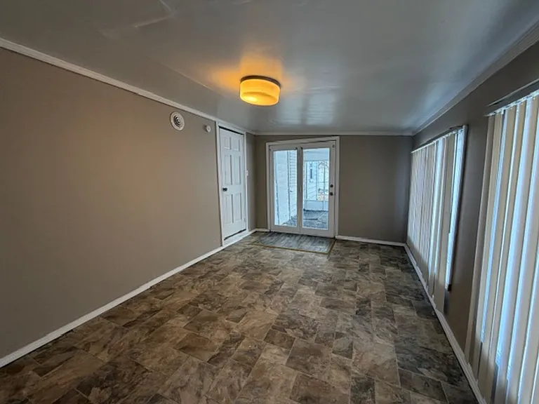 2257 Chambers Rd — Photo 13