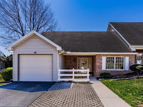 26 Garland Ct, Carlisle, PA 17013
