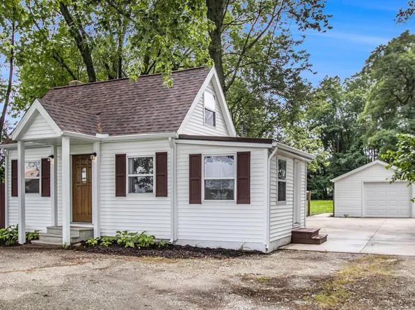 13568 Day Rd, Mishawaka, IN 46545