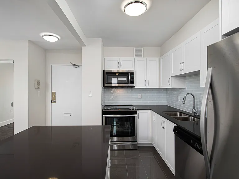 65 Forest Manor Rd — Photo 22