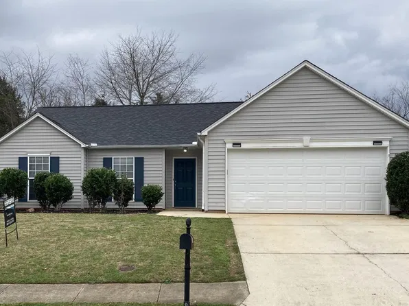 206 Revis Creek Ct, Simpsonville, SC 29681