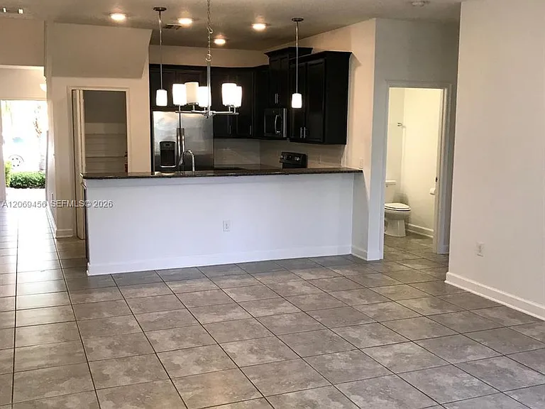 3348 Rodrick Cir — Photo 5