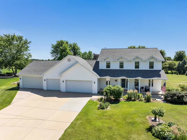 3040 Opal Rd, Green Bay, WI 54311