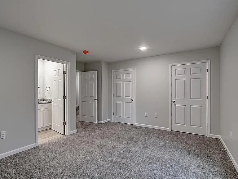 1080 Packing House Rd #12 — Photo 8