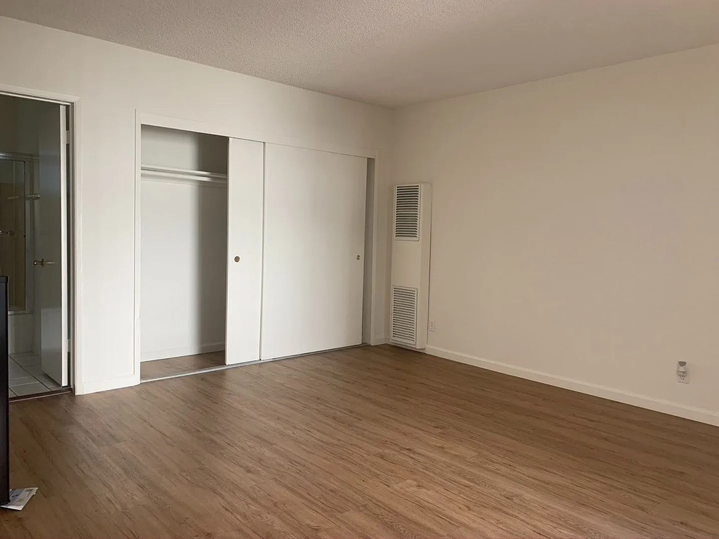 No Kitchen Close To Santa Monica And Beverly Hills — Photo 4