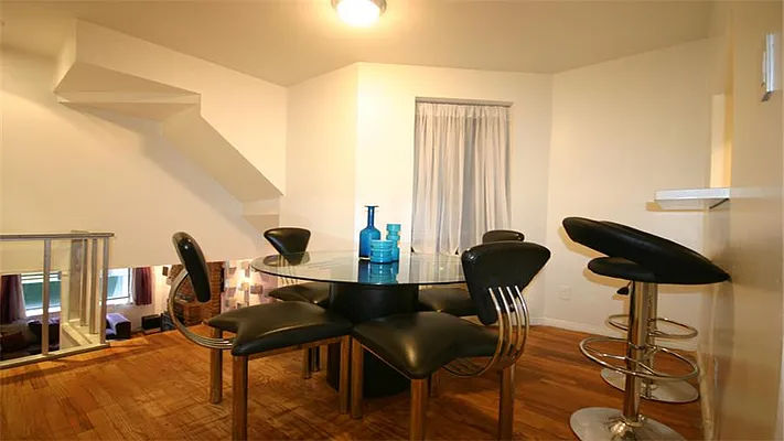 Sold by Fenwick Keats Real Estate | media 18