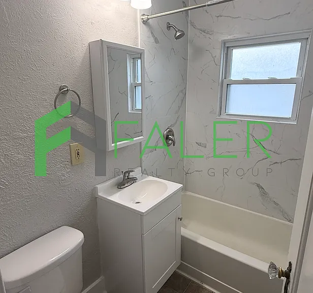 1718 John Glenn Rd — Photo 11