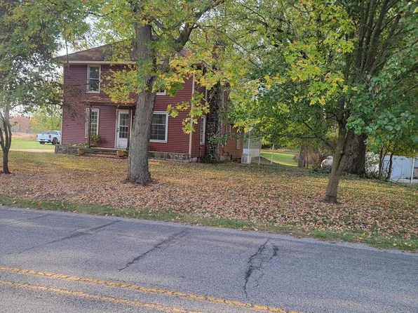 905 Fisher Rd, Quincy, MI 49082