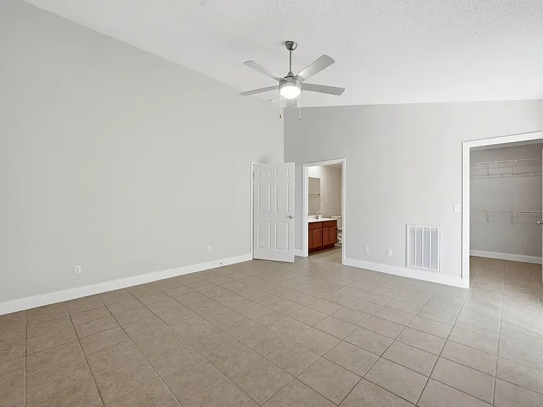 Suncrest Village — Photo 19