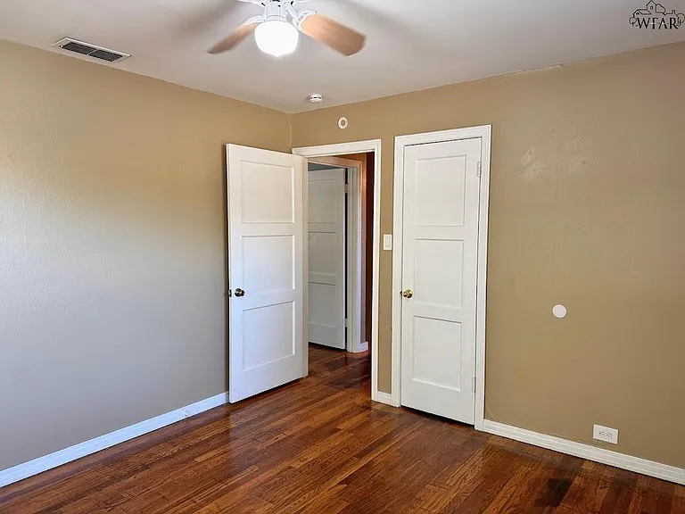 1801 Rose St — Photo 17