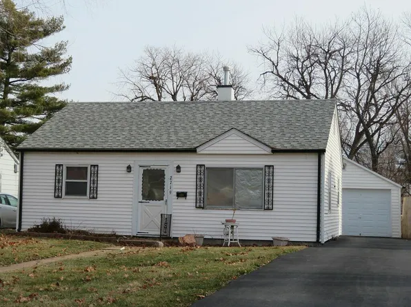 2719 S 10th St, Council Bluffs, IA 51501