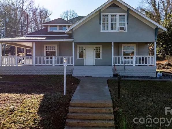 1101 College Ave SW, Lenoir, NC 28645