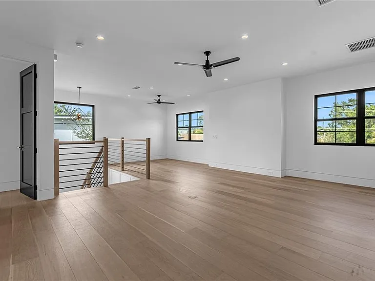1814 Barker Dr — Photo 21