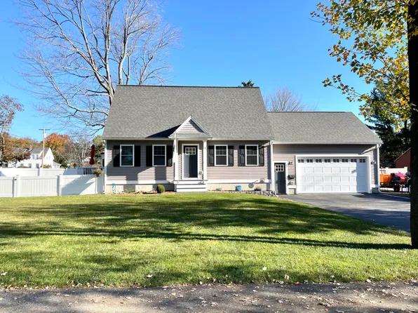 1 Ura Street, Saco, ME 04072