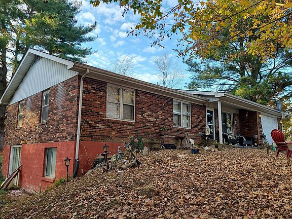 3rd image of 797 West Rd