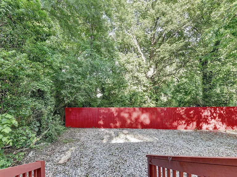 175 Burbank Dr NW #B — Photo 39