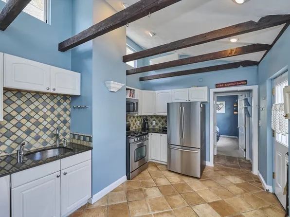 74 School St #3, Charlestown, MA 02129