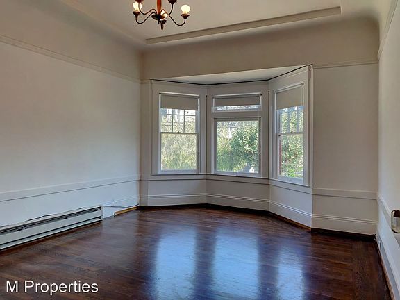 2nd image of 440 Noe St APT 1